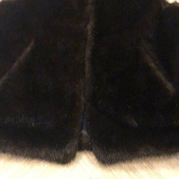 SIMPLY VERA Vera Wang Faux Dark Brown Fur Vest Size M - Picture 3 of 8